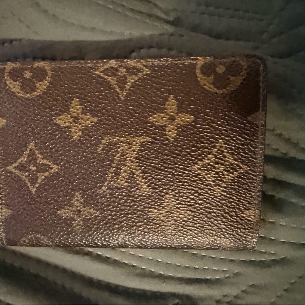Louis Vuitton ID card holder